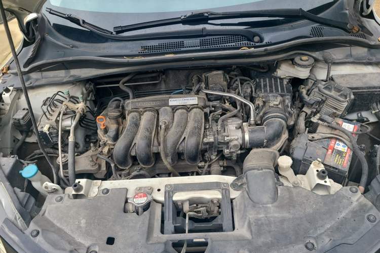 Used Honda Vezel 2015 1.5L CVT two-wheel drive Comfort trim Engine Bay