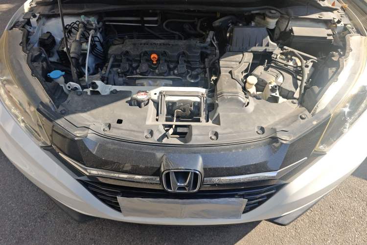 Used Honda Vezel 2015 1.8L CVT 2WD Luxury Model Engine Bay