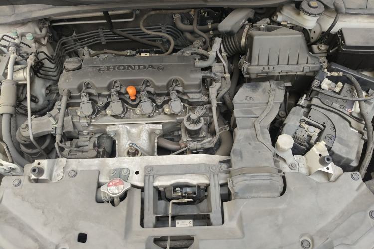 Used Honda Vezel 2015 1.8L CVT 2WD Elite Model Engine Bay