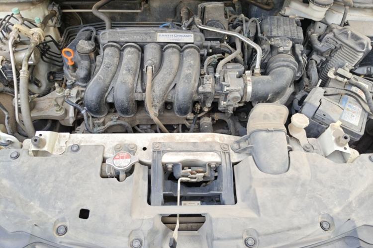 Used Honda Vezel 2015 1.5L CVT two-wheel drive Comfort trim Engine Bay