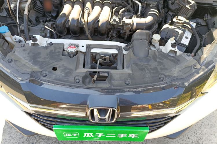Used Honda Vezel 2015 1.5L CVT two-wheel drive Comfort trim Engine Bay