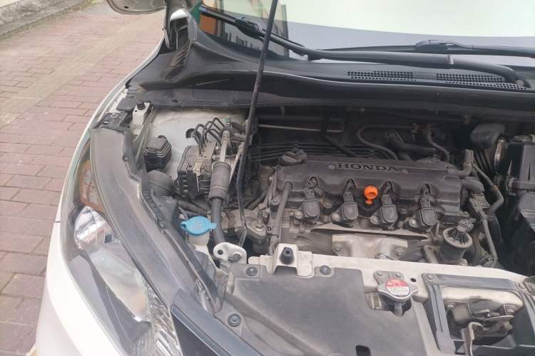 Used Honda Vezel 2015 1.8L Manual Two-Wheel Drive Elite Version Engine Bay Right