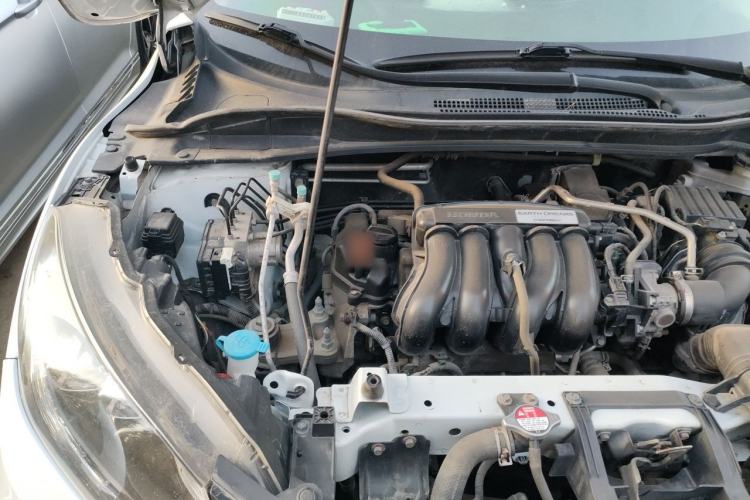 Used Honda Vezel 2015 1.5L CVT two-wheel drive Comfort trim Engine Bay Right