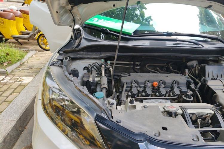 Used Honda Vezel 2015 1.8L CVT 2WD Luxury Model Engine Bay Right