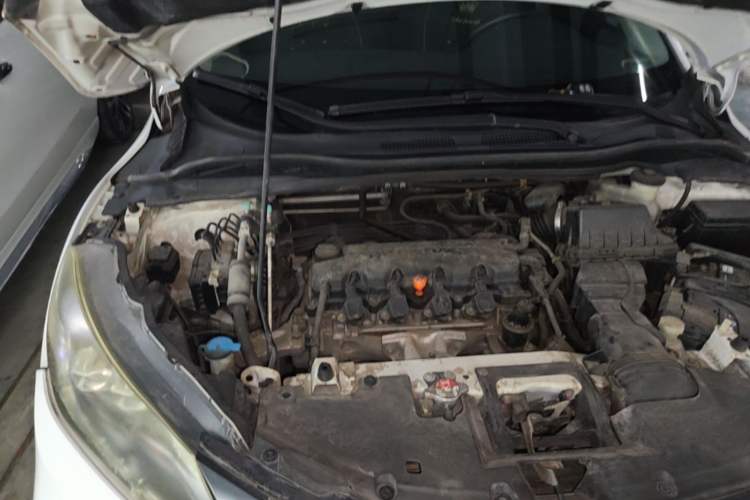 Used Honda Vezel 2015 1.8L CVT 2WD Luxury Model Engine Bay Right