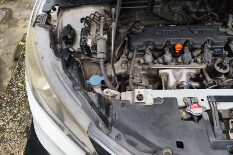 Used Honda Vezel 2015 1.8L CVT Four-Wheel Drive Flagship Model Engine Bay Right