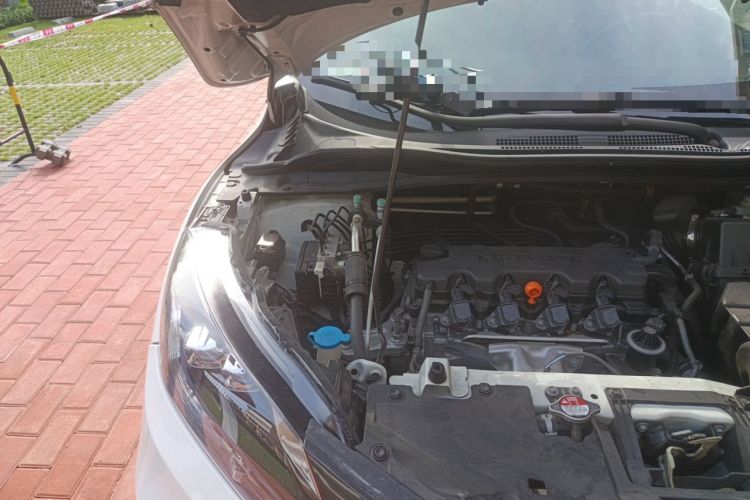 Used Honda Vezel 2015 1.8L CVT 2WD Luxury Model Engine Bay Right