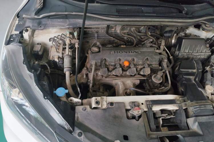Used Honda Vezel 2015 1.8L CVT 2WD Luxury Model Engine Bay Right