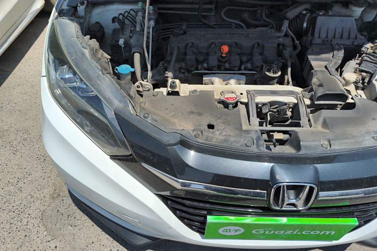 Used Honda Vezel 2015 1.8L CVT 2WD Luxury Model Engine Bay Right