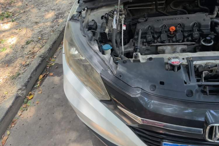 Used Honda Vezel 2015 1.8L CVT 2WD Luxury Model Engine Bay Right