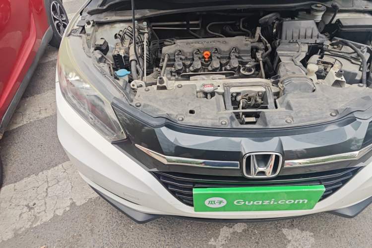 Used Honda Vezel 2015 1.8L CVT 2WD Luxury Model Engine Bay Right