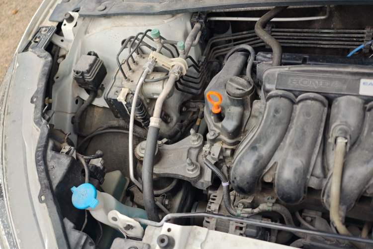 Used Honda Vezel 2015 1.5L CVT two-wheel drive Comfort trim Engine Bay Right