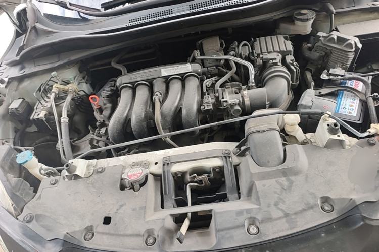 Used Honda Vezel 2015 1.5L CVT two-wheel drive Comfort trim Engine Bay