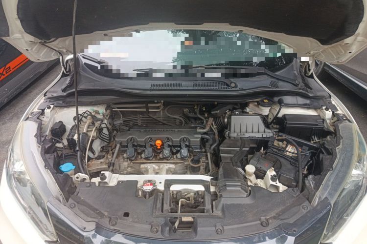 Used Honda Vezel 2015 1.8L CVT 2WD Luxury Model Engine Bay