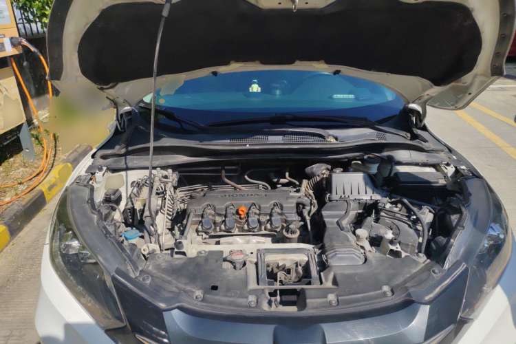 Used Honda Vezel 2015 1.8L CVT Four-Wheel Drive Flagship Model Engine Bay