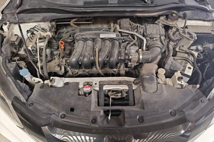 Used Honda Vezel 2015 1.5L CVT two-wheel drive Comfort trim Engine Bay