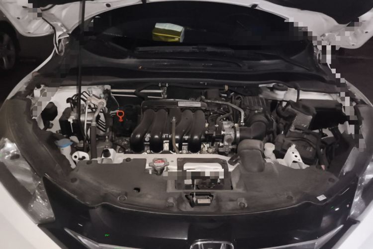 Used Honda Vezel 2015 1.5L manual two-wheel drive Comfort trim level Engine Bay