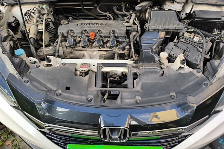 Used Honda Vezel 2015 1.8L CVT 2WD Luxury Model Engine Bay