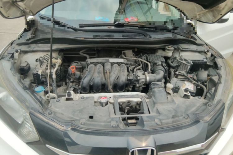 Used Honda Vezel 2015 1.5L CVT two-wheel drive Comfort trim Engine Bay