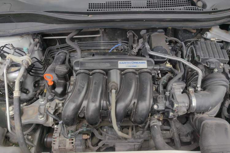 Used Honda Vezel 2015 1.5L CVT two-wheel drive Comfort trim Engine Bay