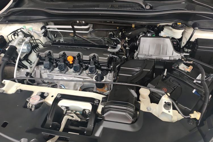 Used Honda Vezel 2015 1.8L CVT 2WD Elite Model Engine Bay