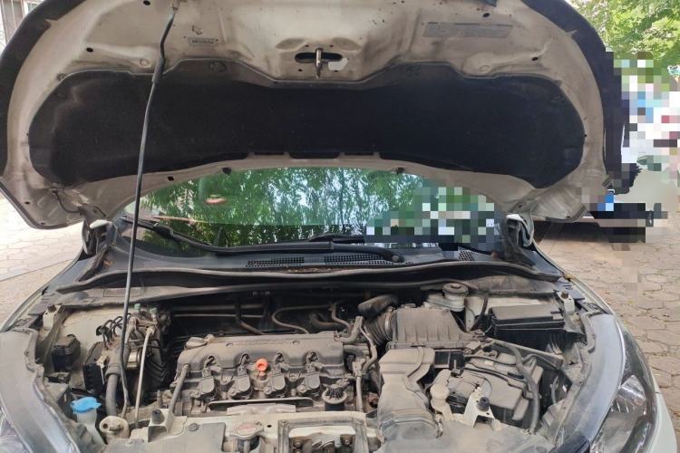 Used Honda Vezel 2015 1.8L CVT 2WD Elite Model Engine Bay