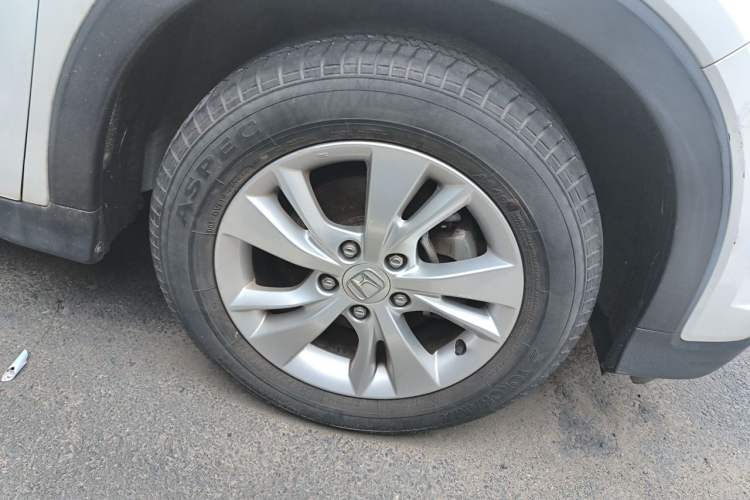 Used Honda Vezel 2015 1.5L CVT two-wheel drive Comfort trim Exterior 1