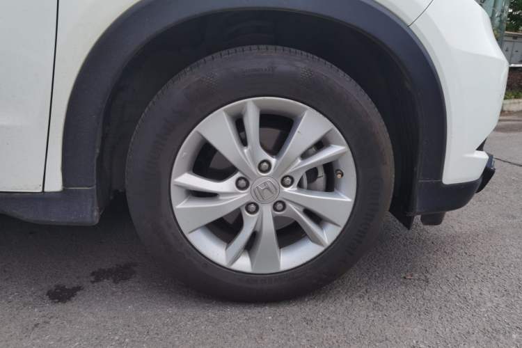 Used Honda Vezel 2015 1.5L CVT two-wheel drive Comfort trim Exterior 1