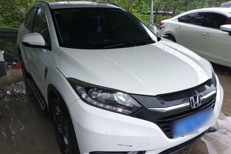 Used Honda Vezel 2015 1.8L CVT 2WD Luxury Model Exterior 1