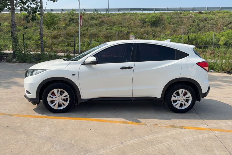 Used Honda Vezel 2015 1.5L CVT two-wheel drive Comfort trim Exterior 2