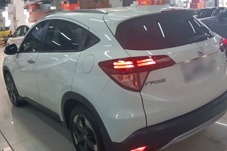 Used Honda Vezel 2015 1.8L CVT 2WD Luxury Model Exterior 2