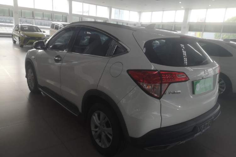 Used Honda Vezel 2015 1.5L CVT two-wheel drive Comfort trim Exterior 2
