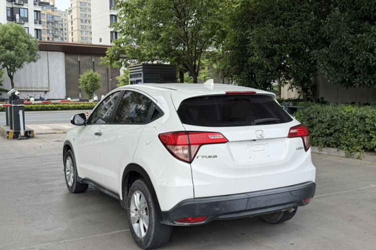 Used Honda Vezel 2015 1.5L CVT two-wheel drive Comfort trim Exterior 3
