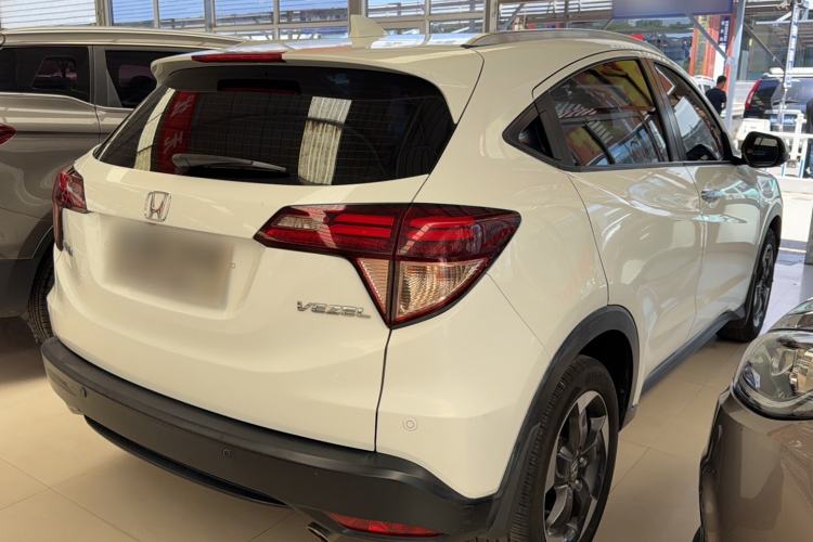 Used Honda Vezel 2015 1.8L CVT 2WD Luxury Model Exterior 3