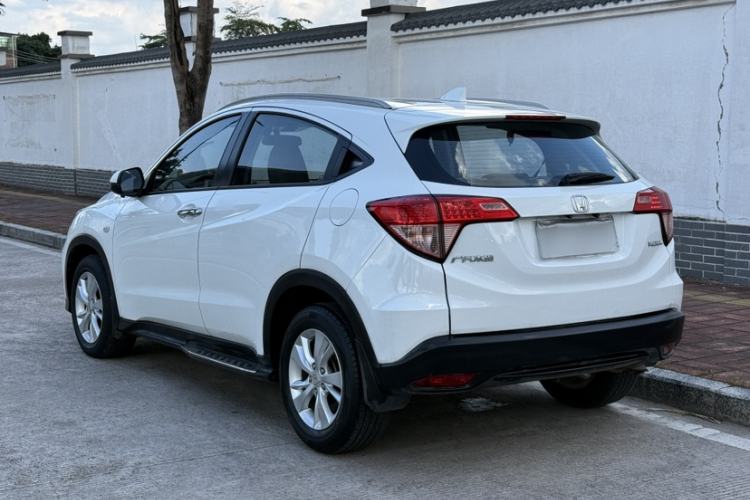 Used Honda Vezel 2015 1.5L CVT two-wheel drive Comfort trim Exterior 4