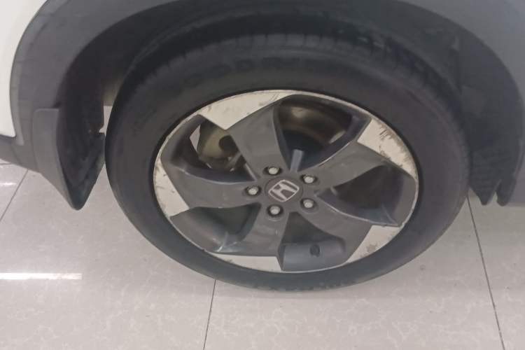 Used Honda Vezel 2015 1.8L CVT 2WD Luxury Model Exterior 5