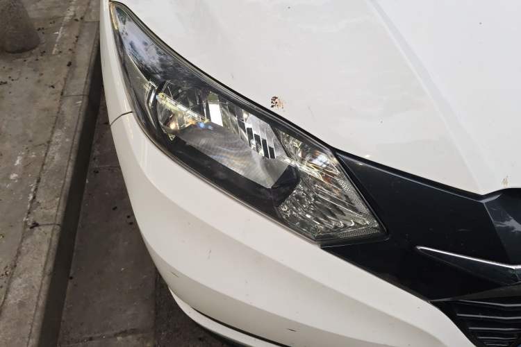 Used Honda Vezel 2015 1.5L CVT two-wheel drive Comfort trim Exterior 6