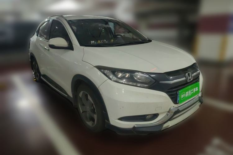 Used Honda Vezel 2015 1.8L CVT 2WD Luxury Model Front Right 45 Deg