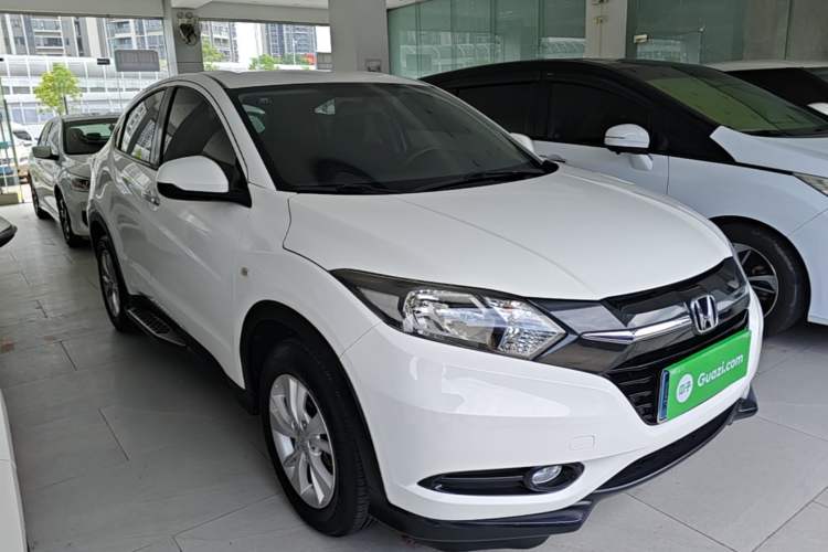 Used Honda Vezel 2015 1.5L CVT two-wheel drive Comfort trim Front Right 45 Deg