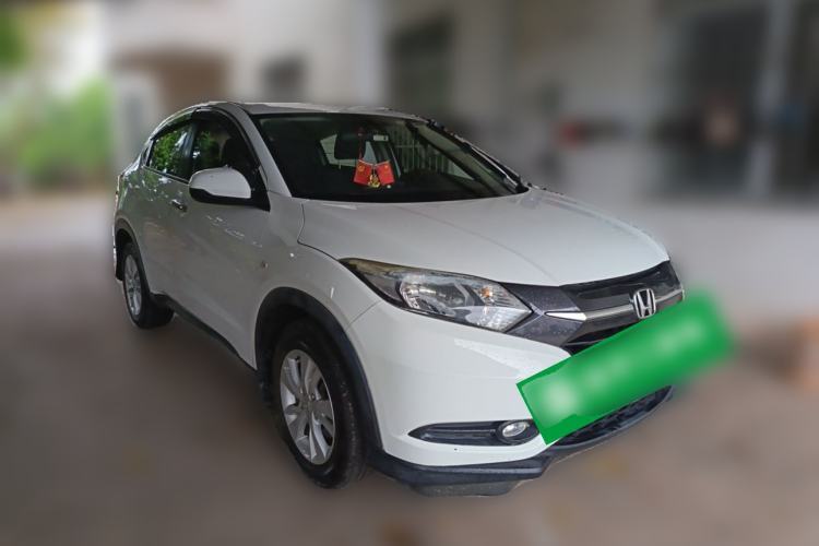 Used Honda Vezel 2015 1.5L CVT two-wheel drive Comfort trim Front Right 45 Deg