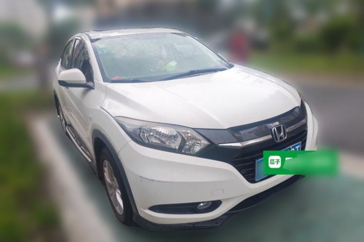 Used Honda Vezel 2015 1.5L CVT two-wheel drive Comfort trim Front Right 45 Deg
