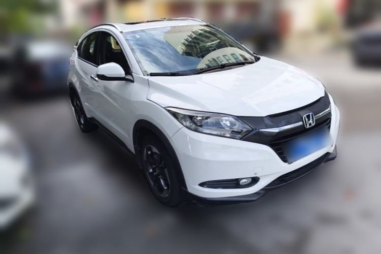 Used Honda Vezel 2015 1.8L CVT 2WD Luxury Model Front Right 45 Deg