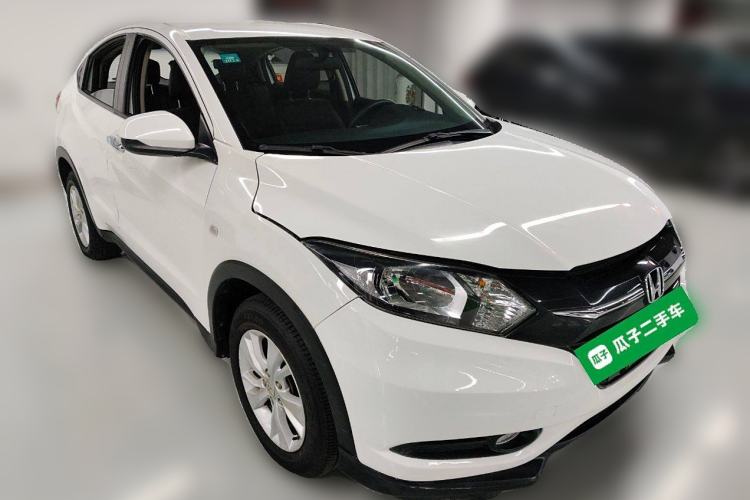 Used Honda Vezel 2015 1.8L CVT 2WD Elite Model Front Right 45 Deg