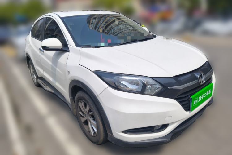 Used Honda Vezel 2015 1.5L CVT two-wheel drive Comfort trim Front Right 45 Deg