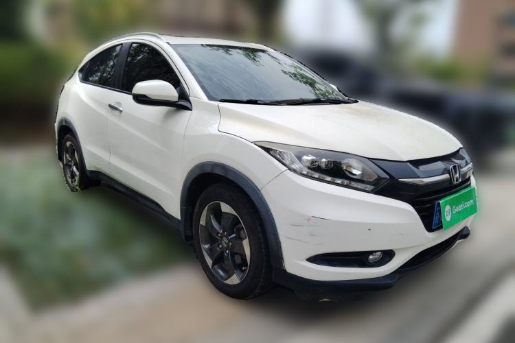 Used Honda Vezel 2015 1.8L CVT 2WD Luxury Model Front Right 45 Deg