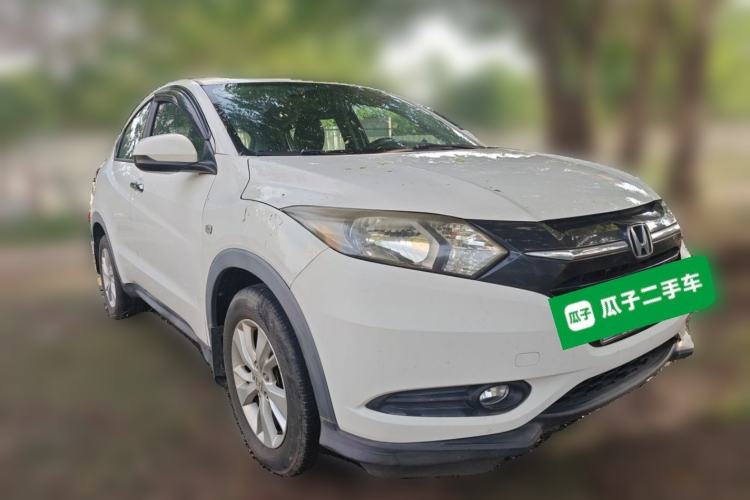 Used Honda Vezel 2015 1.5L CVT two-wheel drive Comfort trim Front Right 45 Deg