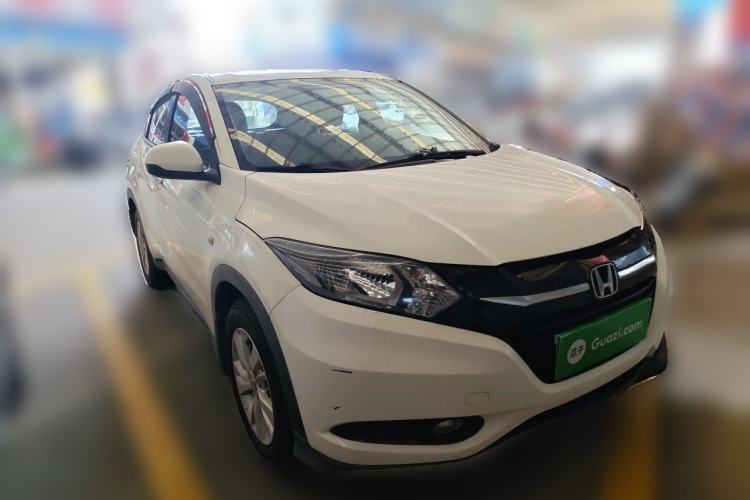 Used Honda Vezel 2015 1.5L CVT two-wheel drive Comfort trim Front Right 45 Deg
