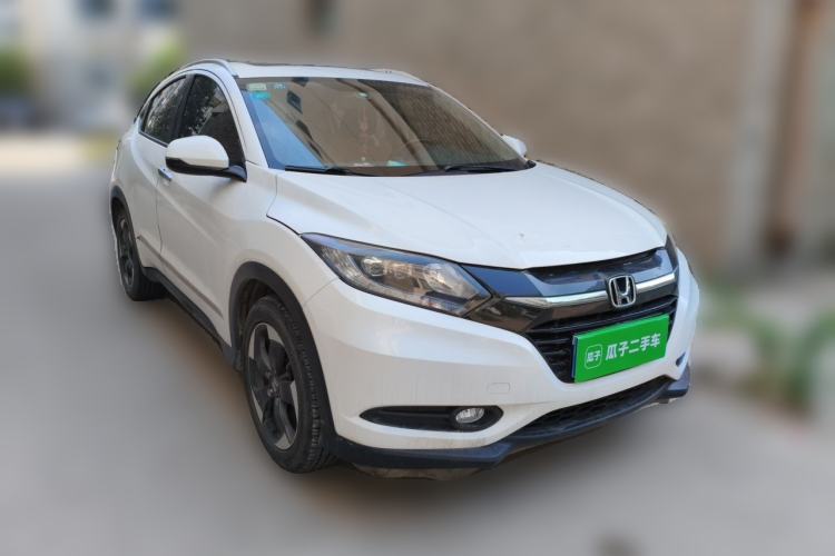Used Honda Vezel 2015 1.8L CVT 2WD Luxury Model Front Right 45 Deg
