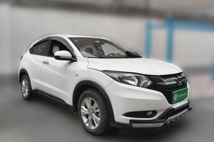Used Honda Vezel 2015 1.5L CVT two-wheel drive Comfort trim Front Right 45 Deg