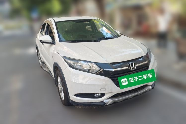 Used Honda Vezel 2015 1.5L CVT two-wheel drive Comfort trim Front Right 45 Deg